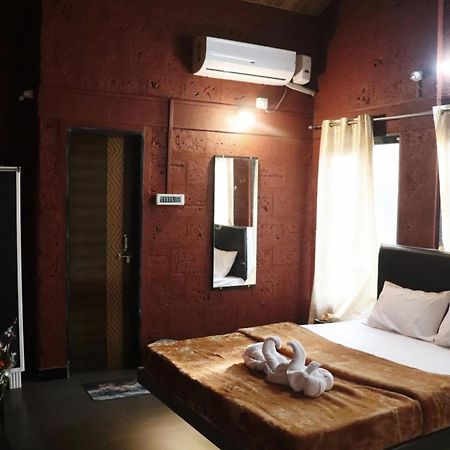 Satyaprabha Cottage Rooms Kudal  Экстерьер фото