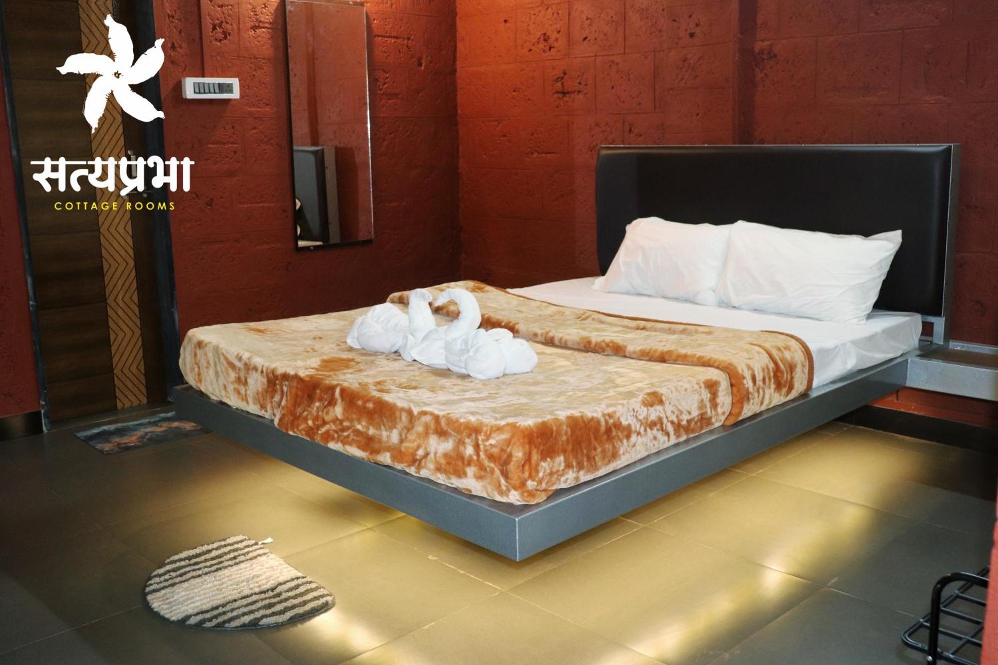 Satyaprabha Cottage Rooms Kudal  Экстерьер фото
